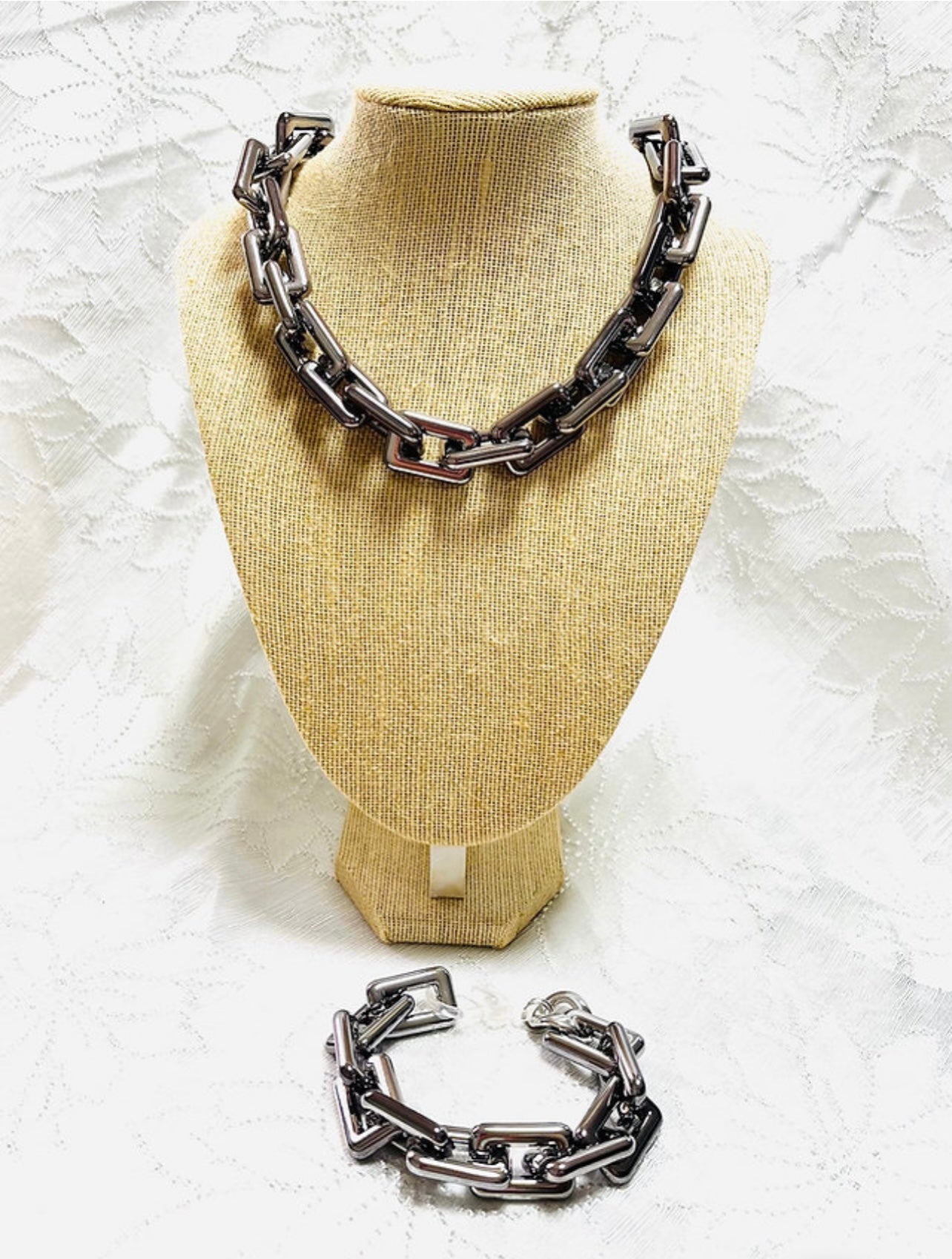 Sets Cadena en Varios estilos