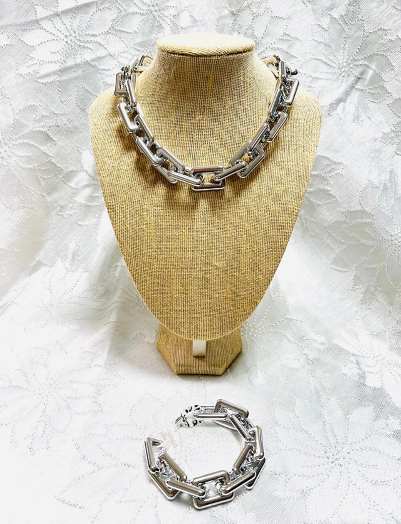 Sets Cadena en Varios estilos
