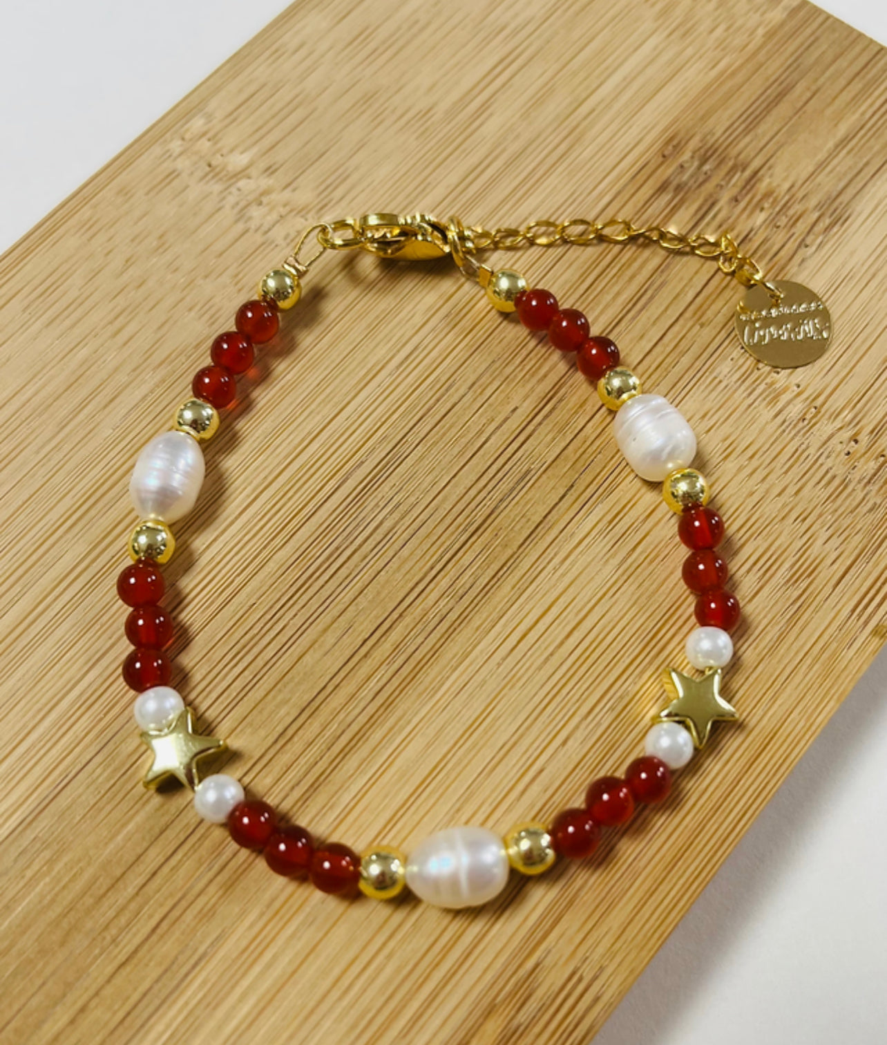 Bright Collection coral , ágata y perlas pulsera